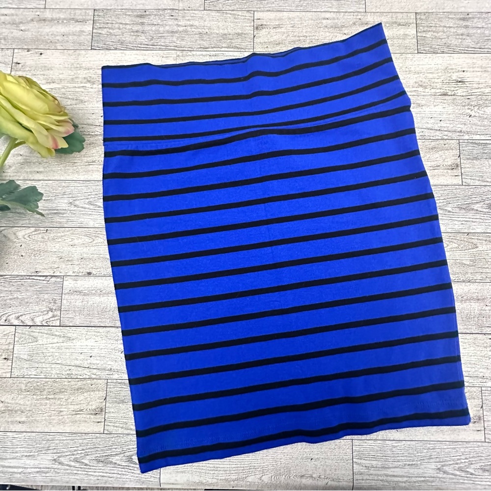 Forever 21 essentials Black and Blue Stripe Pencil Skirt Small Midi Length